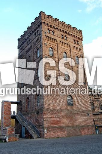 Malakowturm der Zeche Hannover.jpg